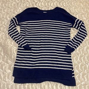 Old Navy Sweater Color Navy Blue and White Stripes Size M